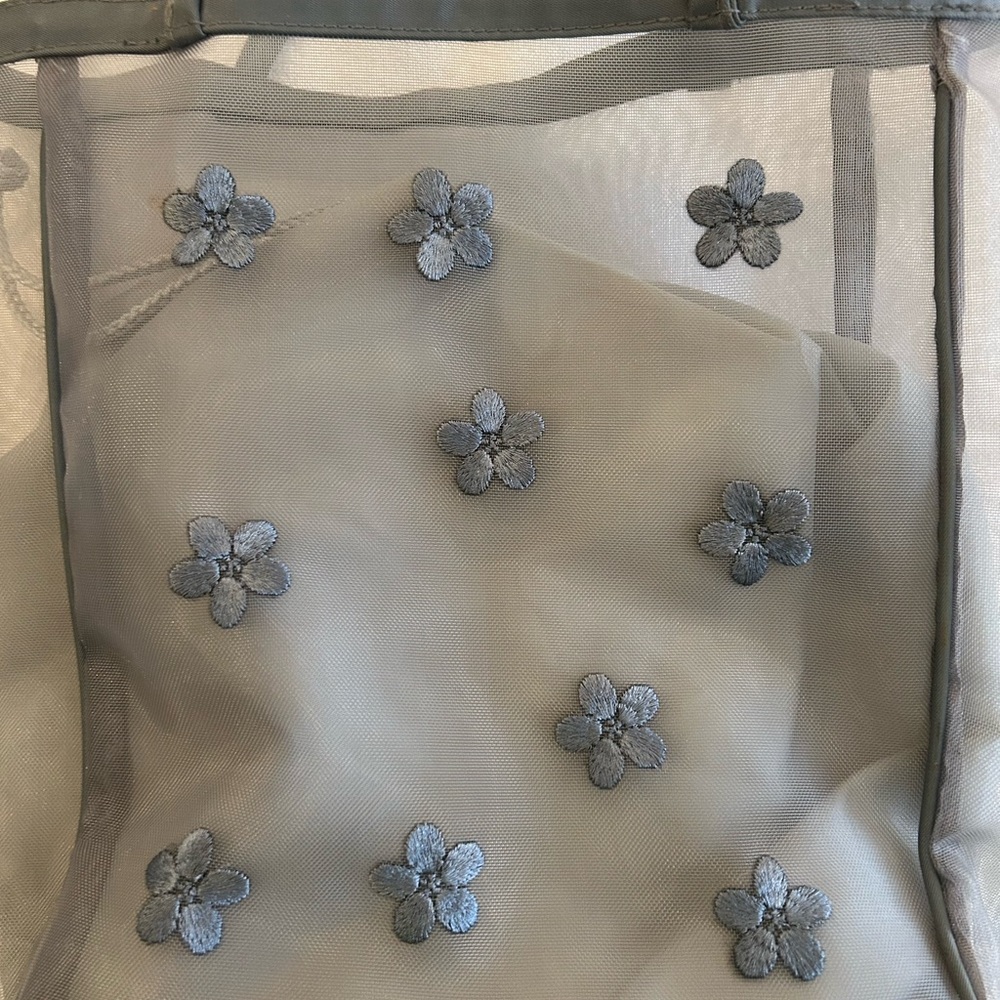 NWT Grey chic purse